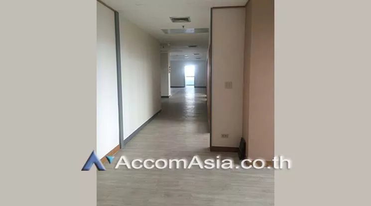  1  Office Space For Rent in Sathorn ,Bangkok BRT Thanon Chan at LPN Tower Nang Linchee AA18844